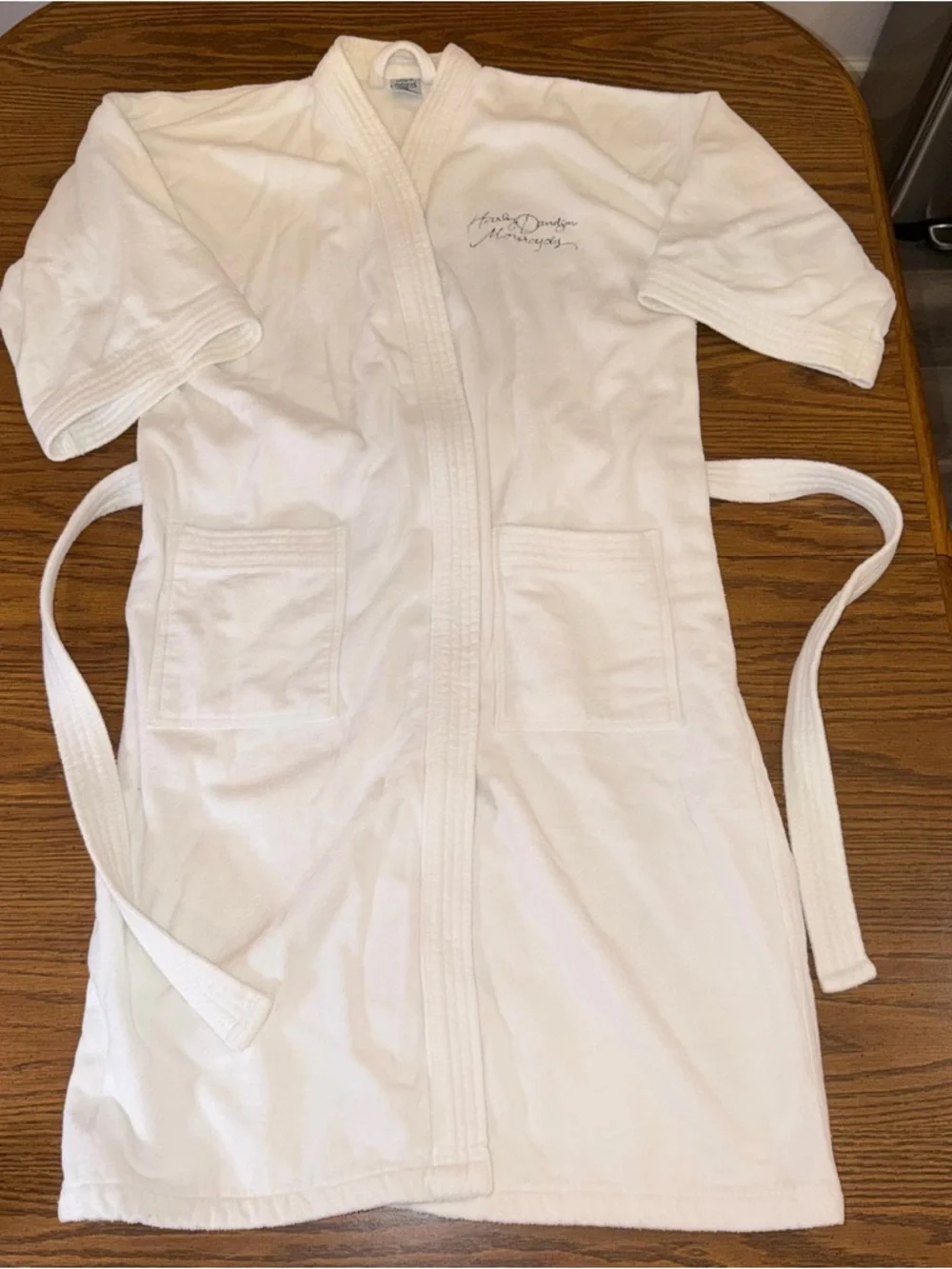 White Harley Davidson Robe - Picture 2 of 10